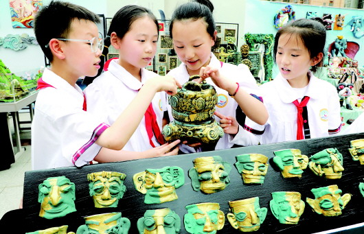 黏土变身青铜 感受中华文明