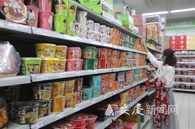 安庆线下超市的老坛酸菜相关咸菜产品同样难寻