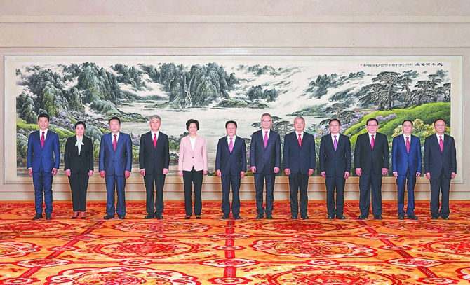 中国共产党安徽省第十一届委员会常务委员会委员名单